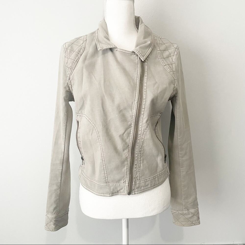 Anthropologie gray Moto jacket zipper trendy size small side pockets